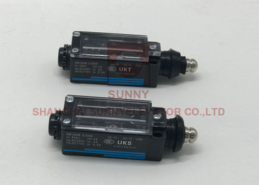 Kelas Perlindungan Shell IP65 Lift Switch Ukt / Uks Komponen lift penumpang