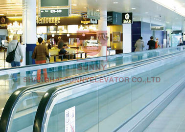 Indoor Moving Walkway 5.5kw - 13kw Power Smooth Running Untuk Pusat Perbelanjaan