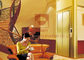 Load 250 - 400kg Elevator Rumah Residential Dengan Veneer Kayu Dan Cermin Etch