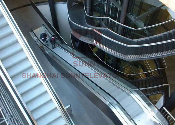 Tiga Cascade VVVF Escalator Komersial dengan Struktur Baja Rinsless 304 dan Kecepatan 0,5m/s