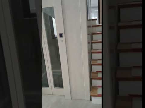 Lift penumpang baja tahan karat 304 dengan sistem kontrol VVVF dan kapasitas muat 1600kg